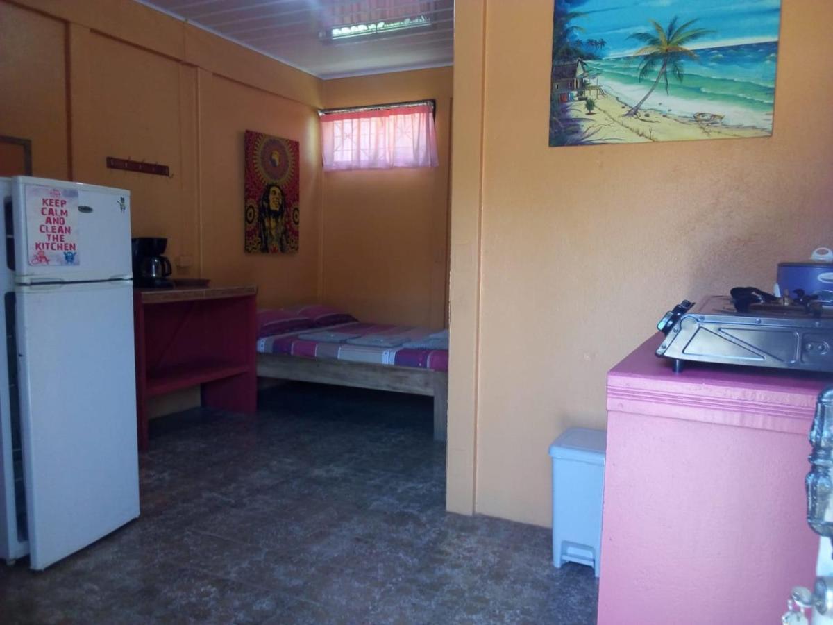Hotel One Love Puerto Viejo Puerto Viejo de Talamanca Eksteriør billede
