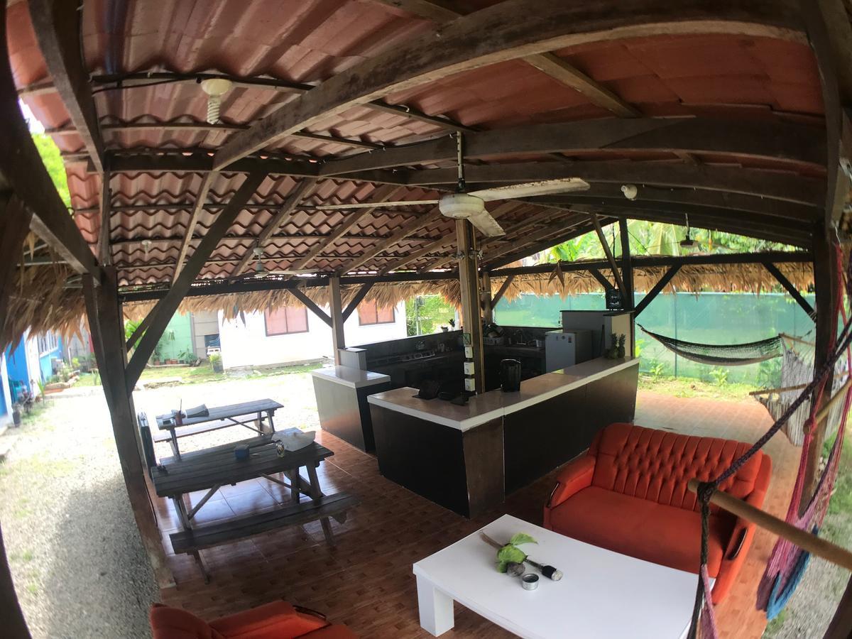Hotel One Love Puerto Viejo Puerto Viejo de Talamanca Eksteriør billede